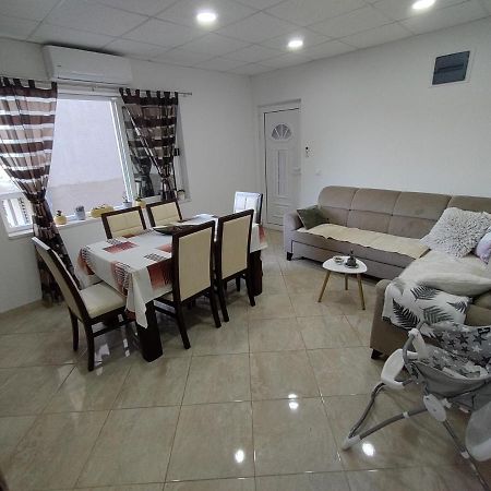 Apartman Magdalena トレビニエ エクステリア 写真