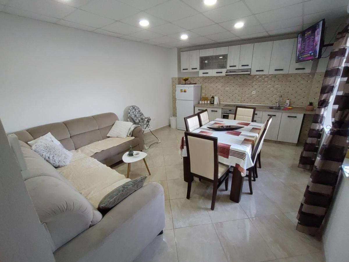Apartman Magdalena トレビニエ エクステリア 写真